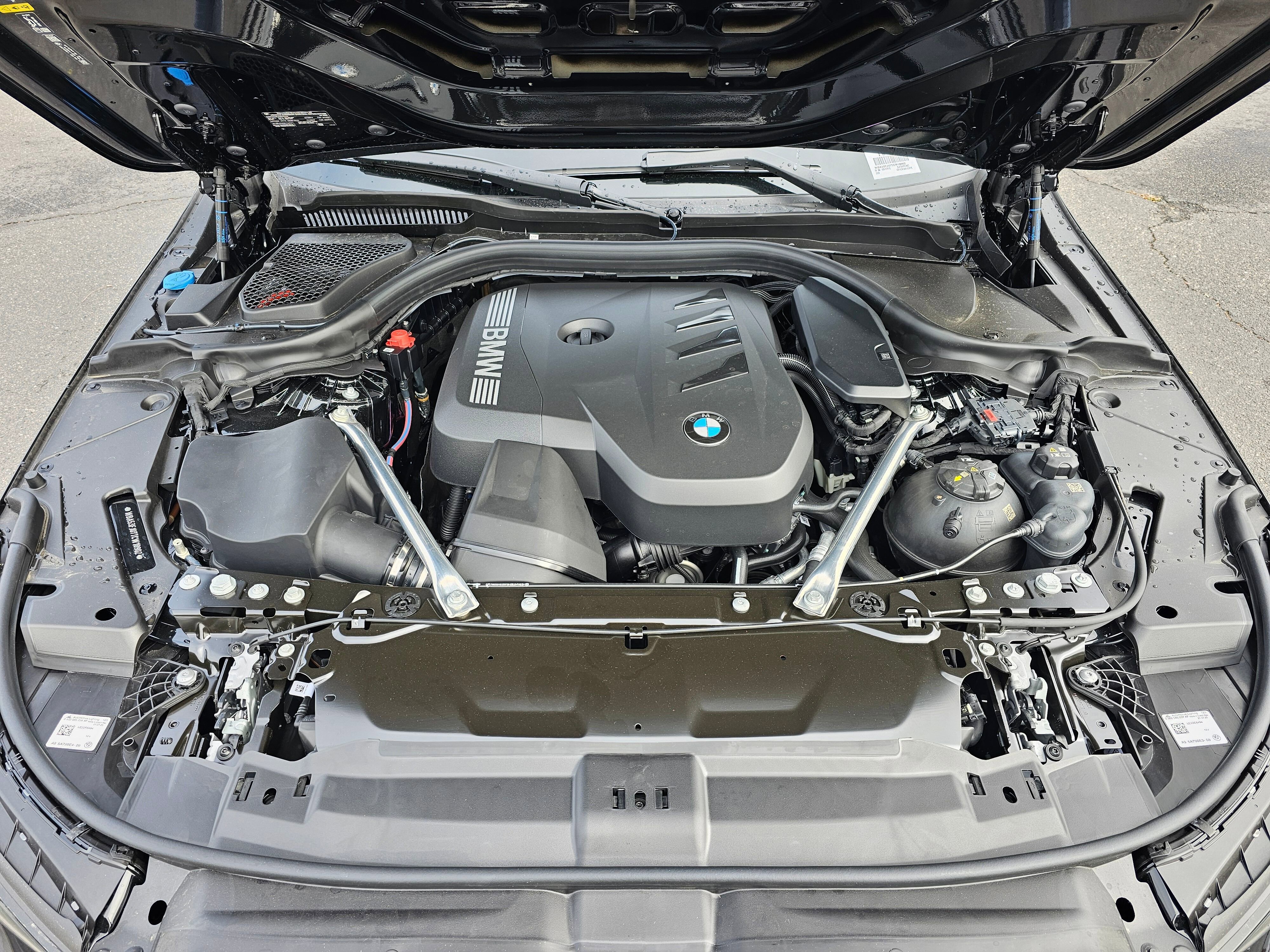 2026 BMW 5 Series 530i - Photo 9