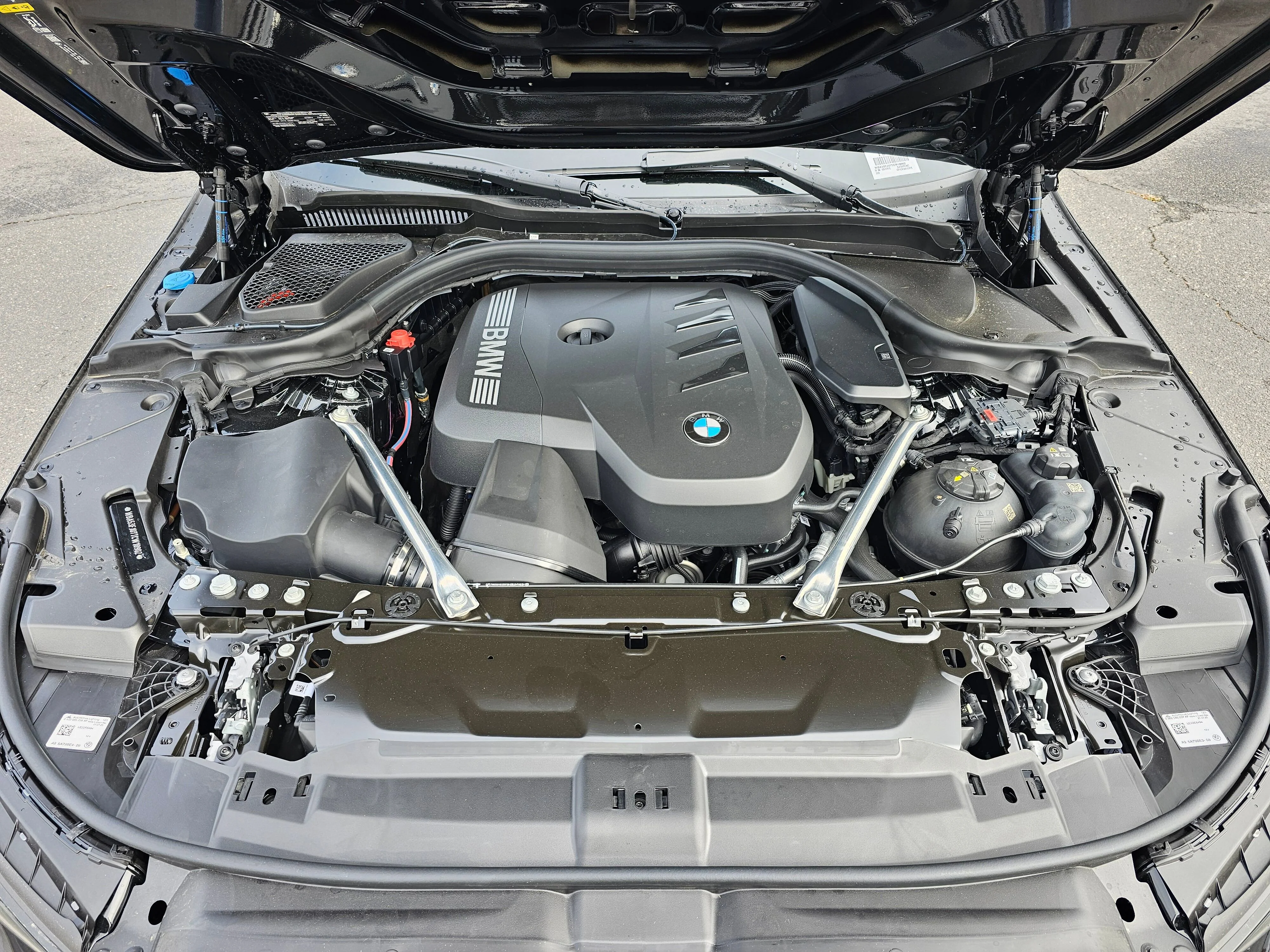 2026 BMW 5 Series 530i - Photo 9