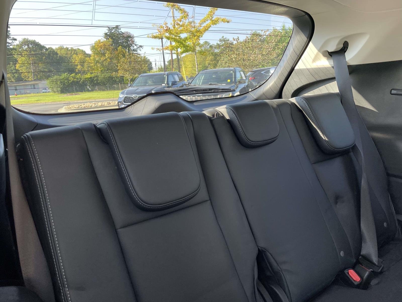Used 2022 Magnetite Gray Metallic Subaru Limited image 12