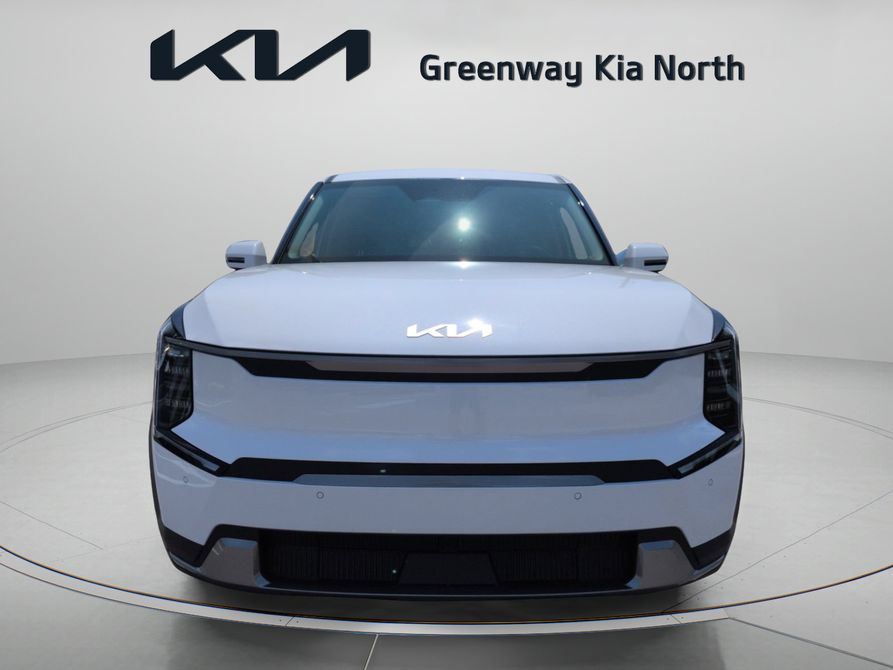 New 2026 Glacial White Pearl Kia Light RWD image 3