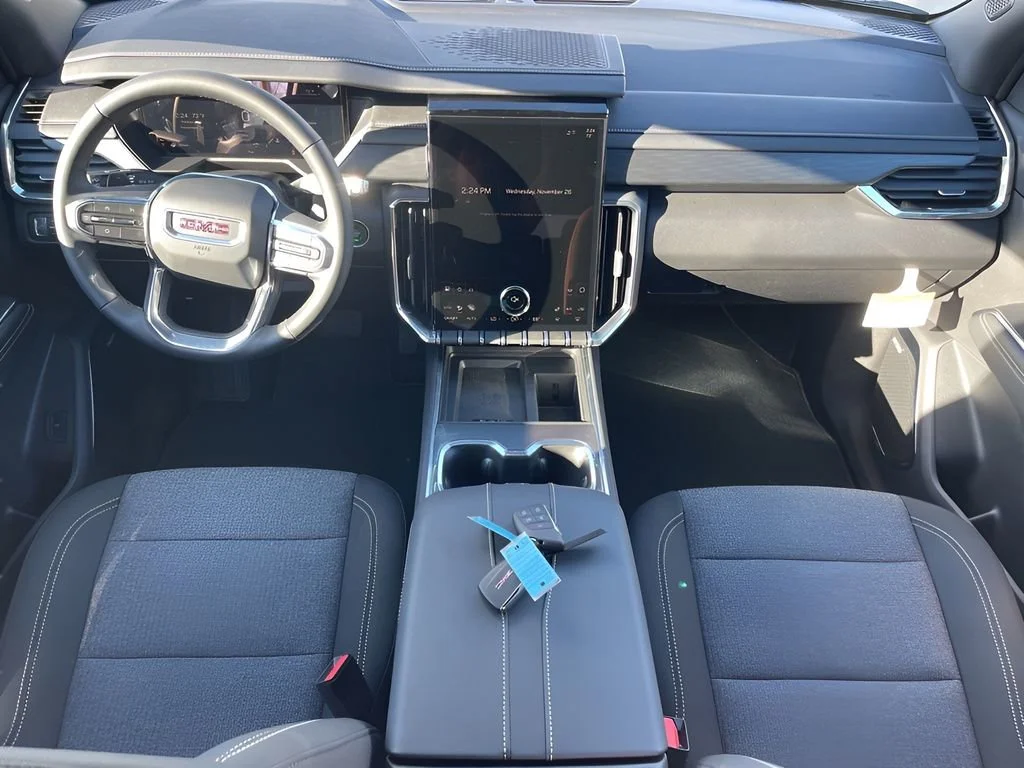 New 2026 Sterling Metallic GMC Elevation image 17