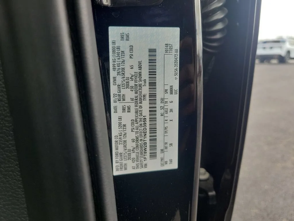 Used 2022 Black Ford LARIAT image 31