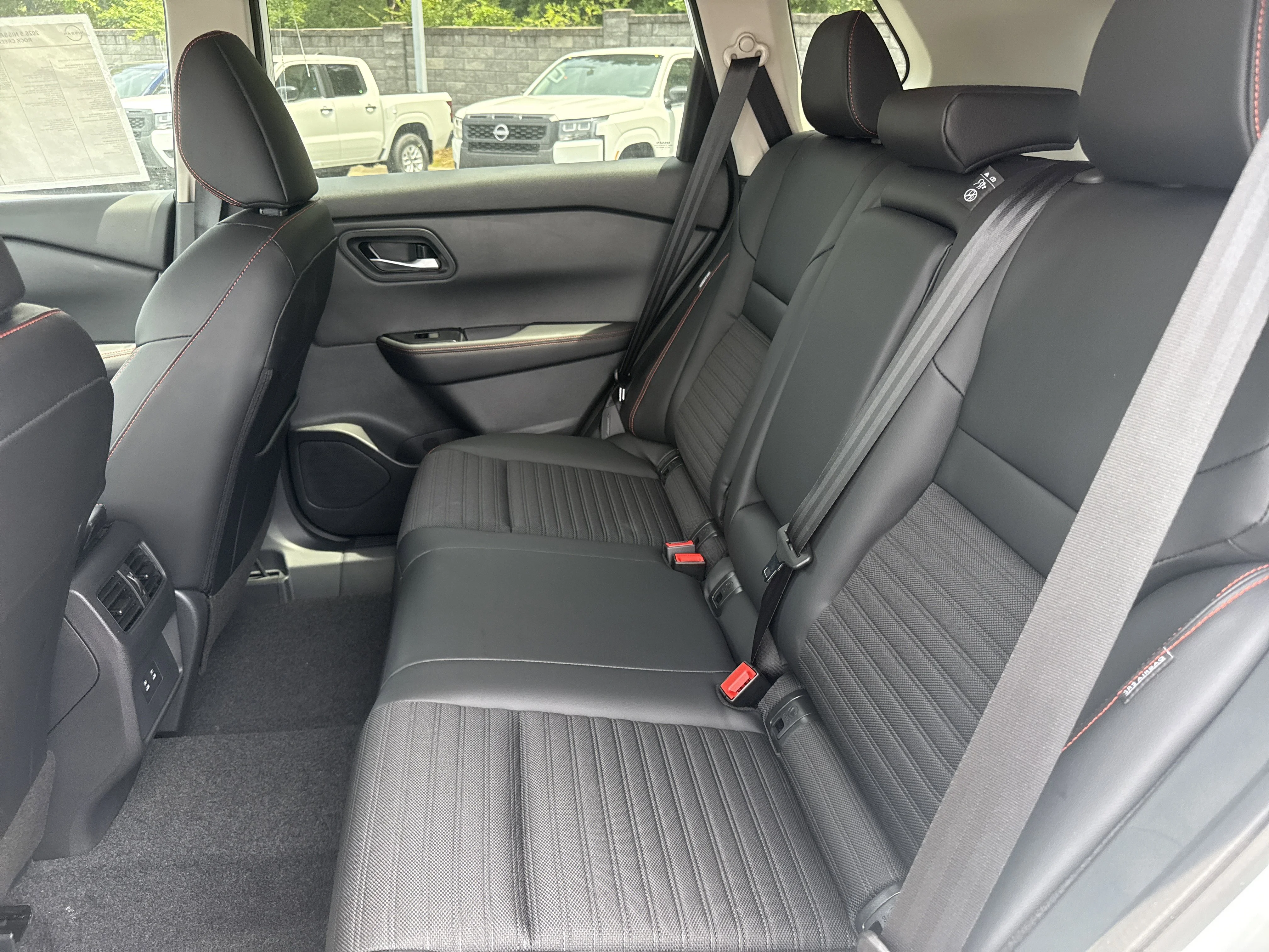 New 2026 Everest White Pearl Tricoat Nissan Rock Creek AWD image 6
