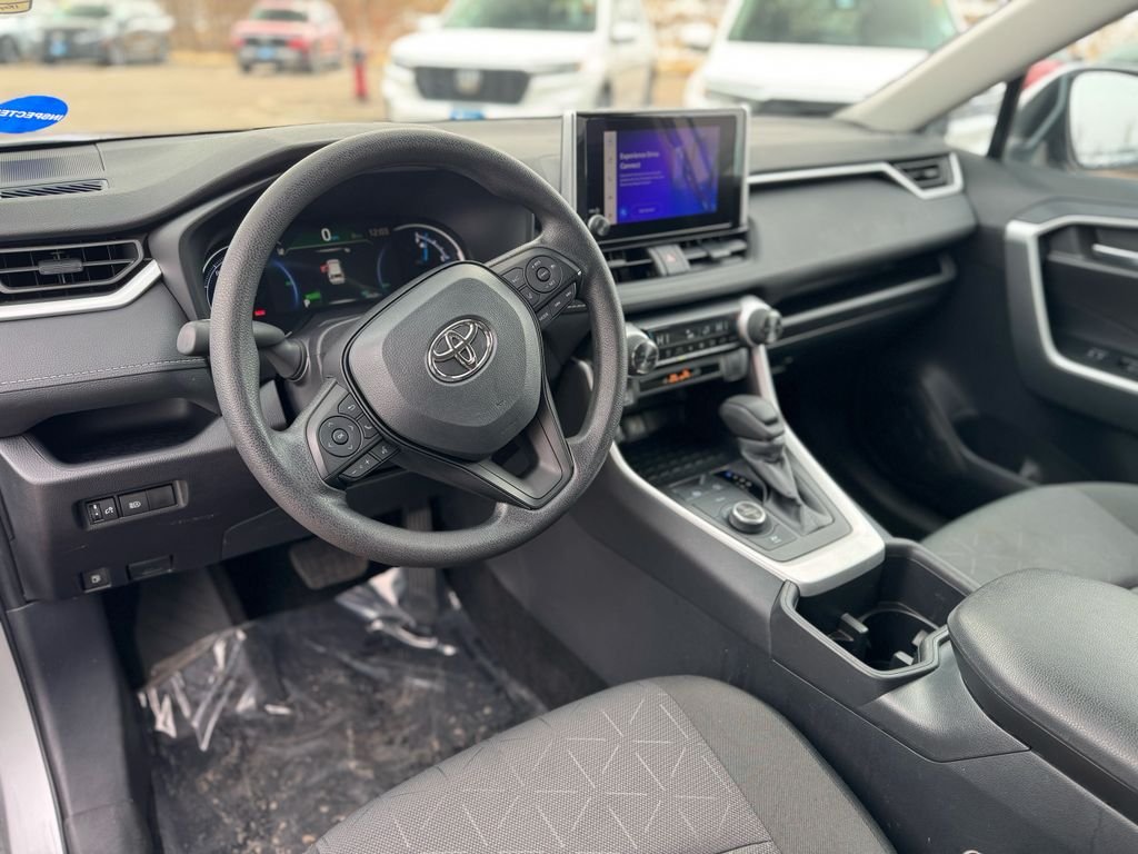 Used 2025 Silver Sky Metallic Toyota XLE image 7