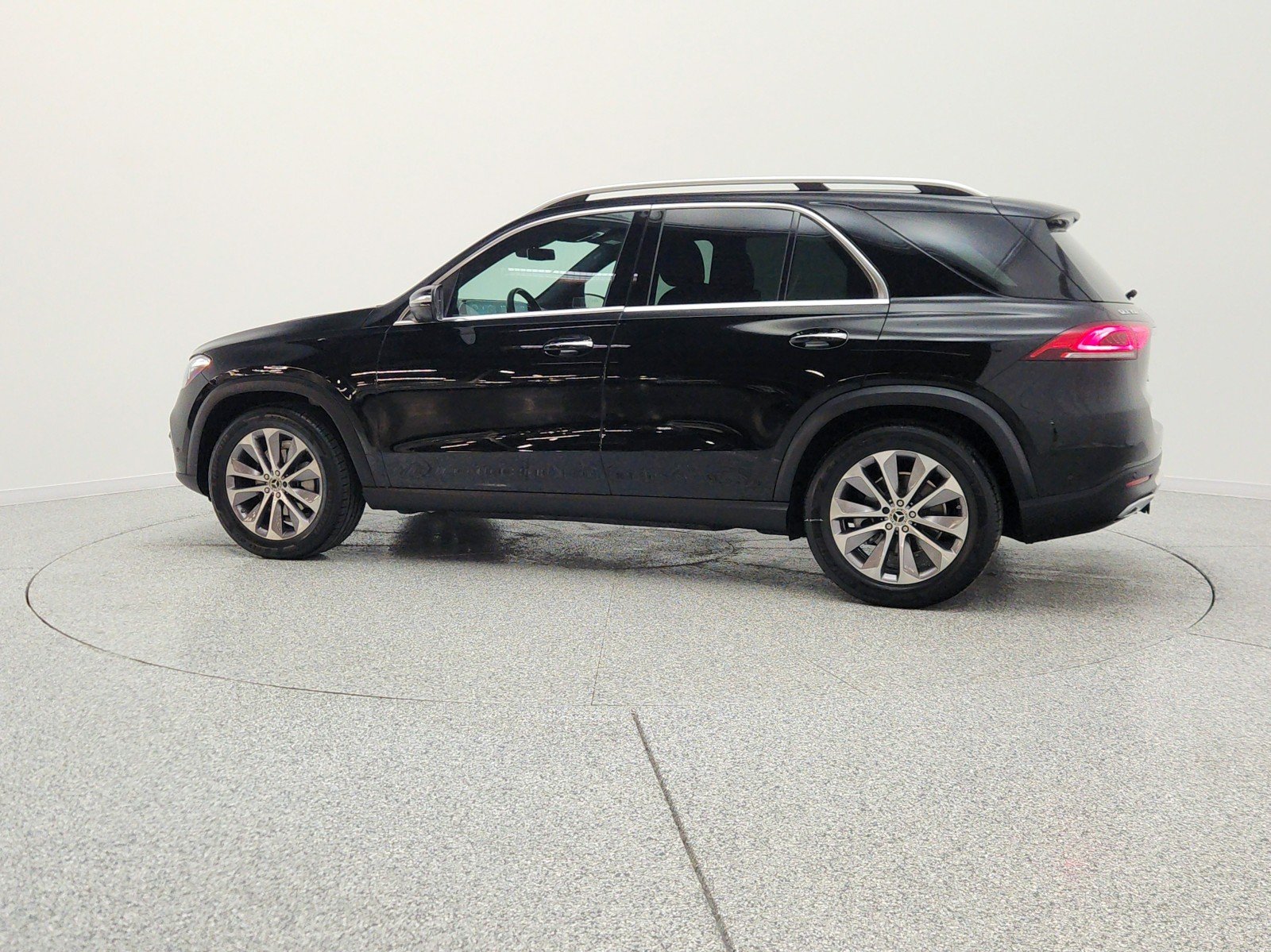 Used 2022 Black Mercedes-Benz GLE 350 SUV image 8