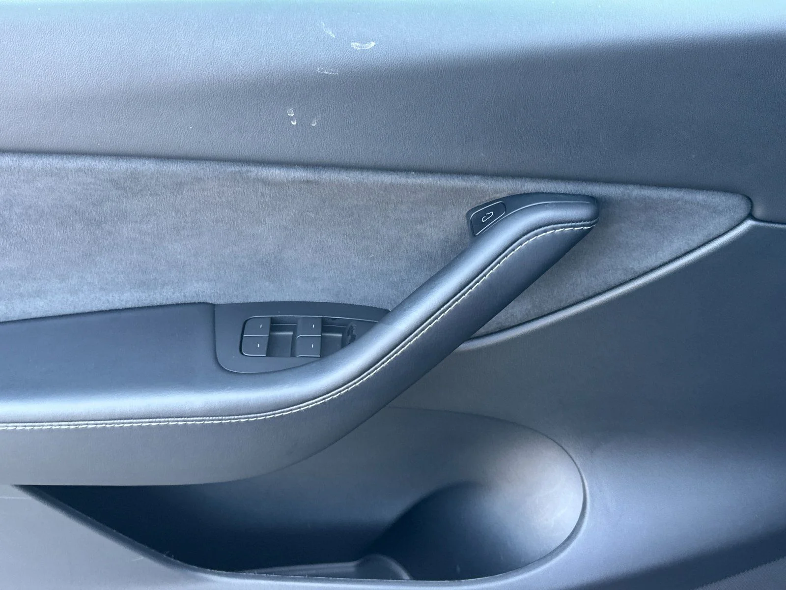 Used 2022 Blue Tesla Long Range image 10