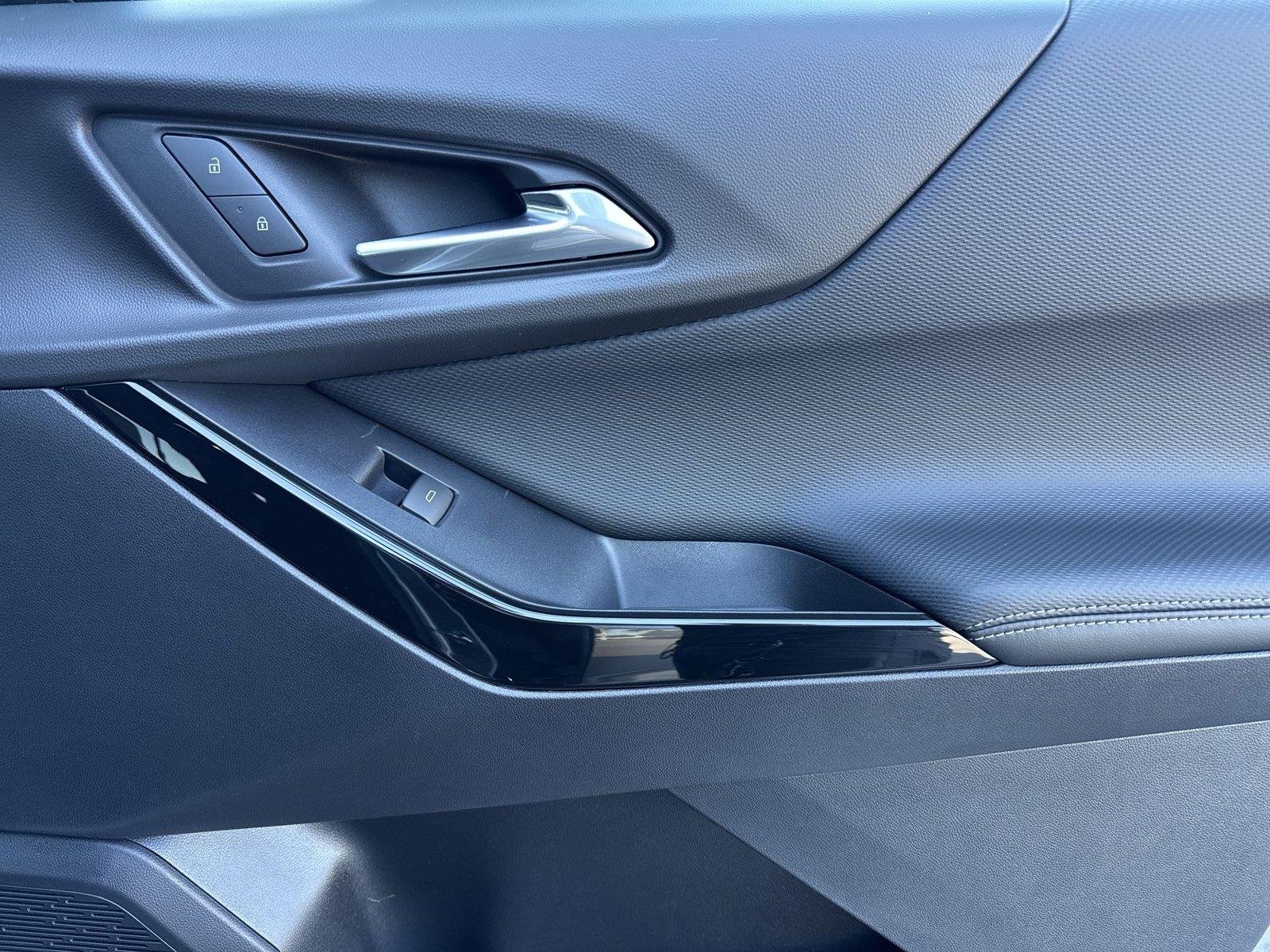 2027 Chevrolet Equinox LT - Photo 32