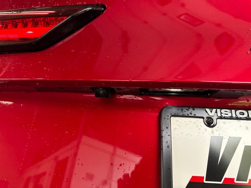 Used 2024 Red Mitsubishi  image 15