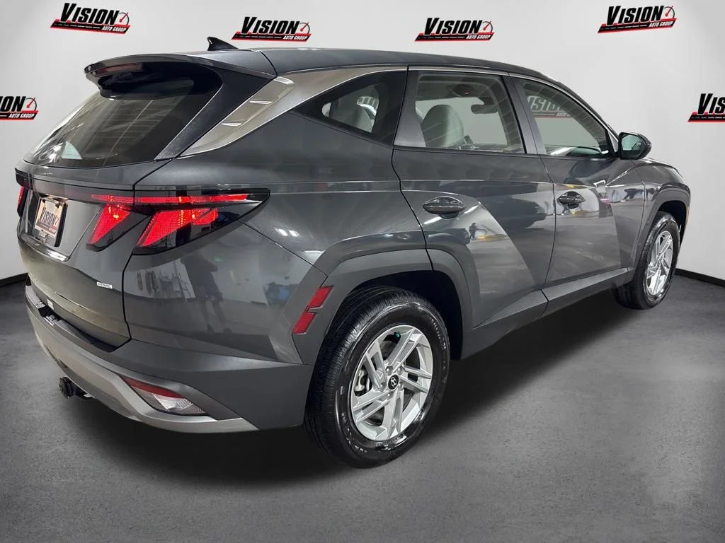 Used 2026 Gray Hyundai SE image 5
