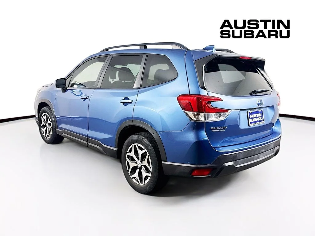 Used 2021 Blue Subaru Premium image 5
