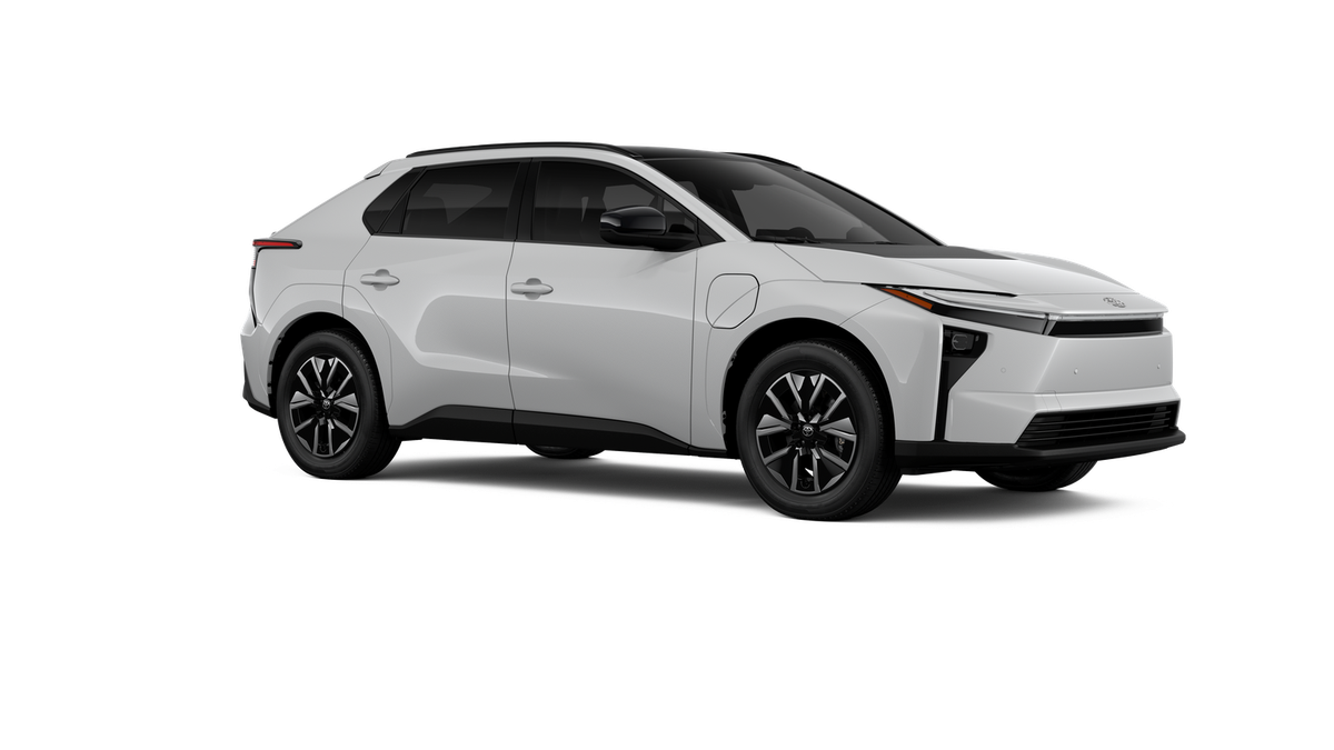 New 2026 Wind Chill Pearl Toyota XLE image 14