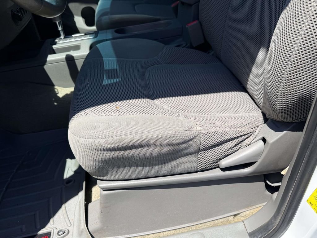Used 2016 White Nissan SV image 16