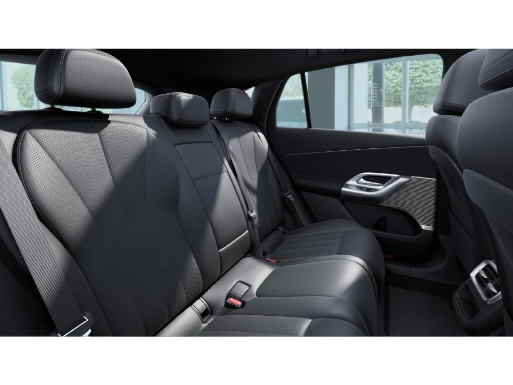 New 2027 Black Mercedes-Benz GLC 400 image 46
