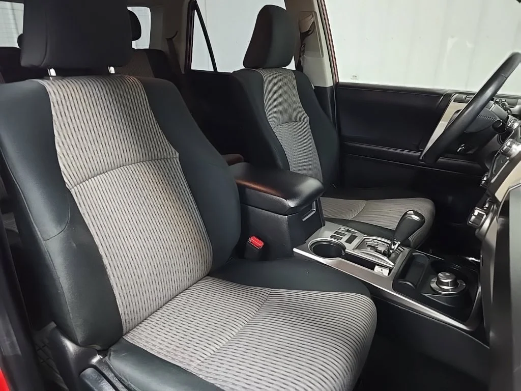 Used 2018 Red Toyota SR5 image 15
