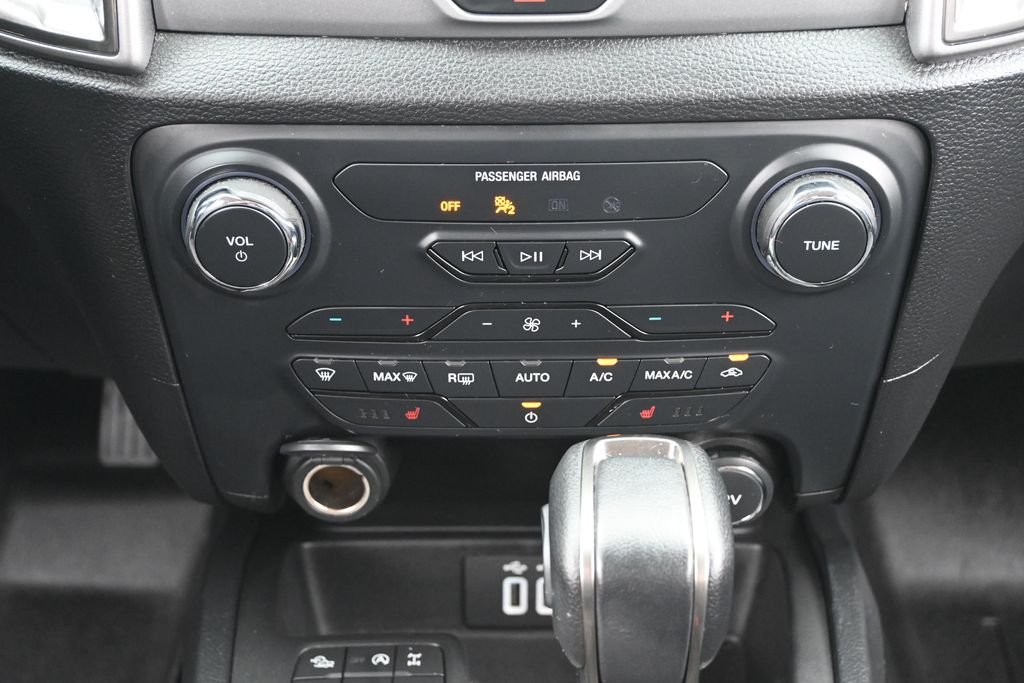 Certified Used 2019 Saber Metallic Ford XLT image 27