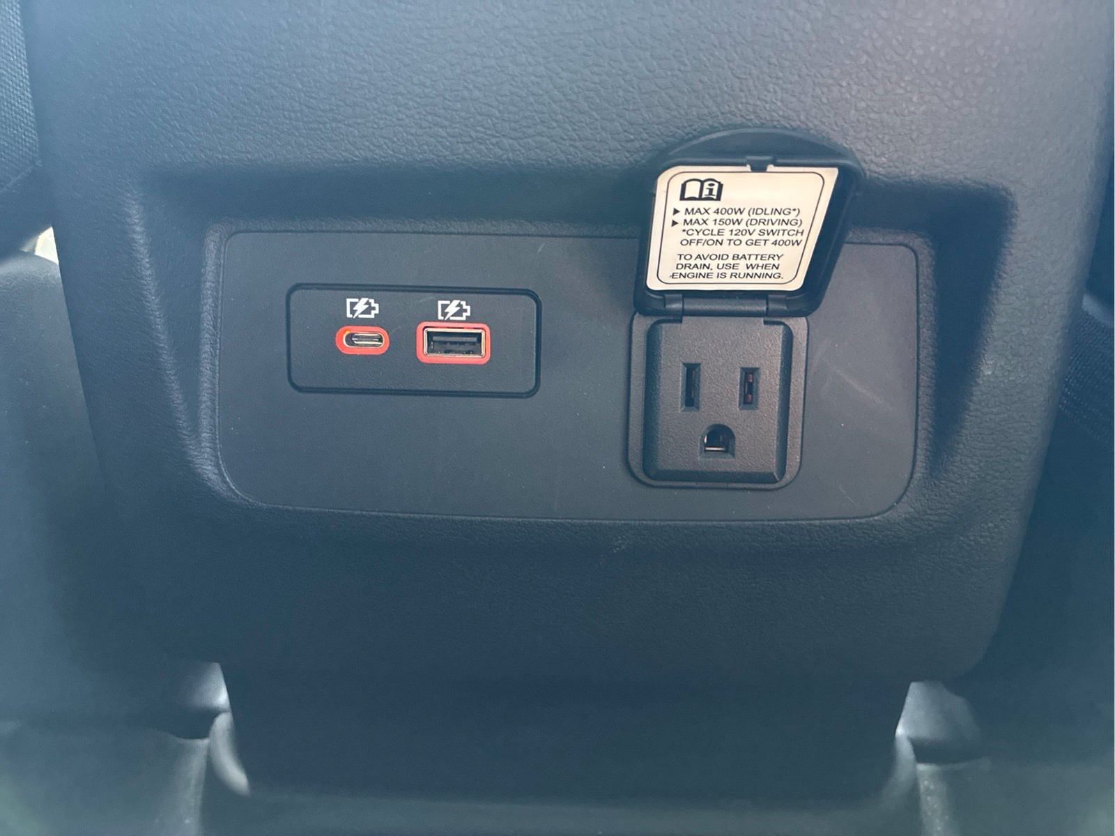 Used 2025 White Nissan PRO-4X image 32