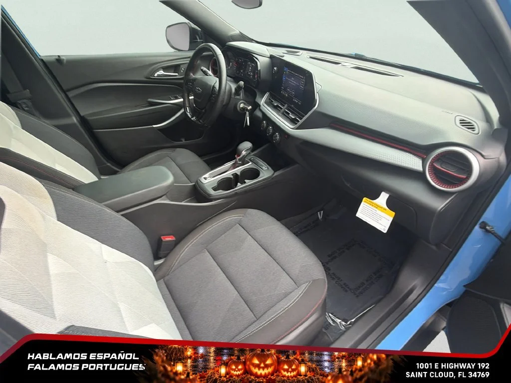 Used 2024 Fountain Blue Chevrolet 1RS image 29
