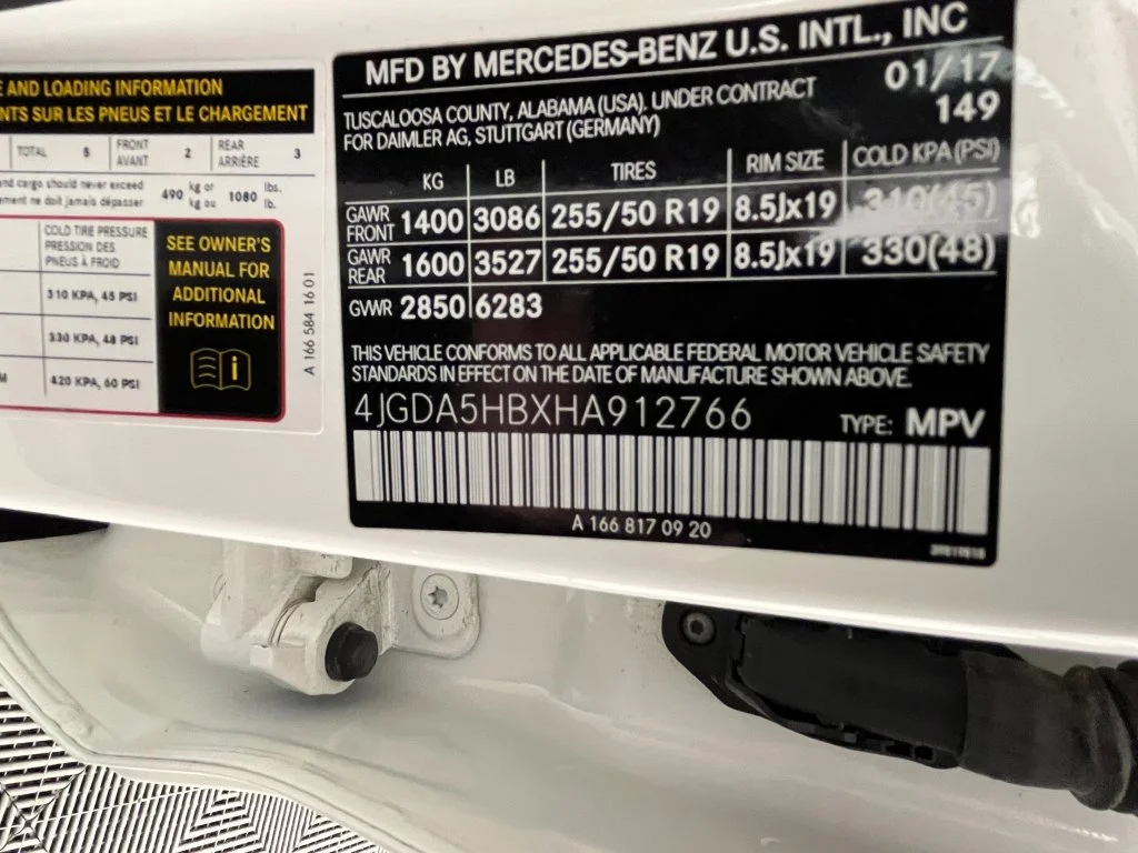 Used 2017 Polar White Mercedes-Benz GLE 350 image 29