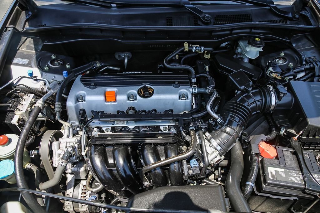 Used 2012 Polished Metal Metallic Honda SE image 25
