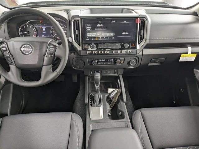 2025 Nissan Frontier SV - Photo 12