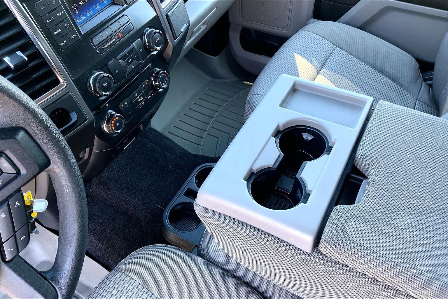 Used 2015 Oxford White Ford XLT image 16