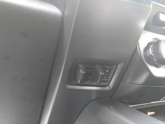 Used 2016 Gray Ford XLT image 30