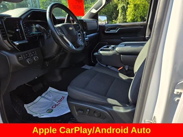 Used 2025 White Chevrolet LT image 11