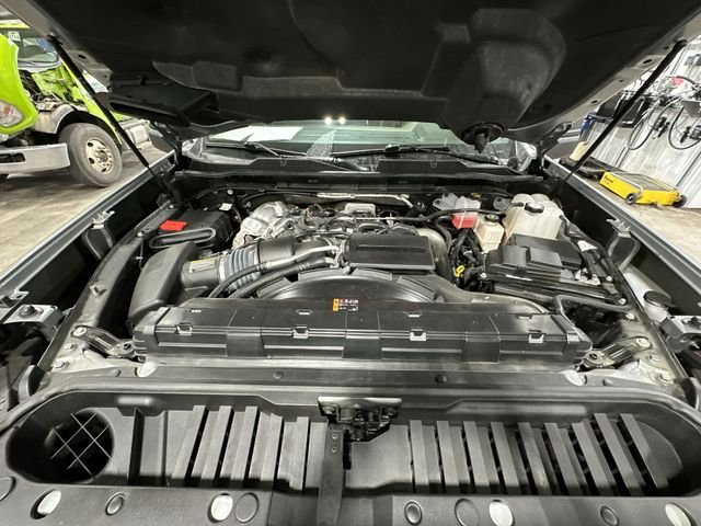 Used 2025 Gray Chevrolet ZR2 image 22