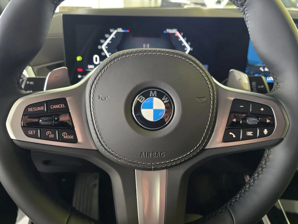 Used 2026 White BMW sDrive40i image 22