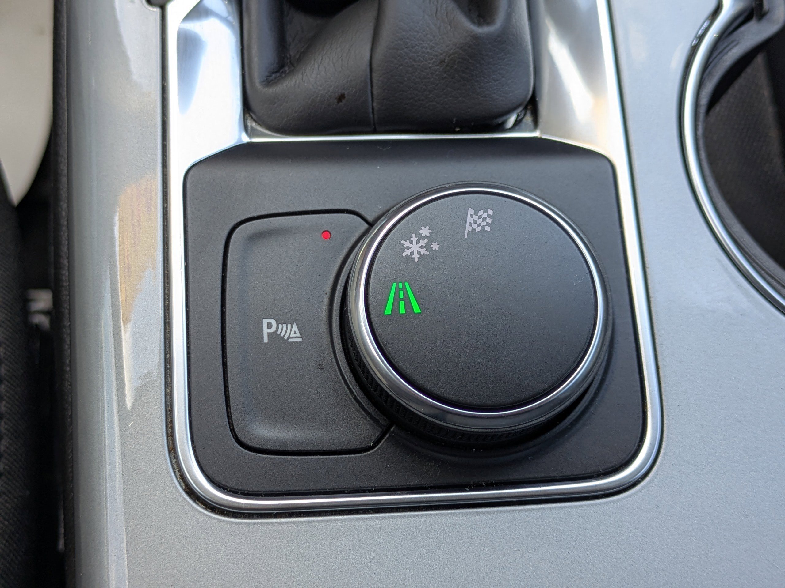 Used 2021 Pewter Metallic Chevrolet LT image 30