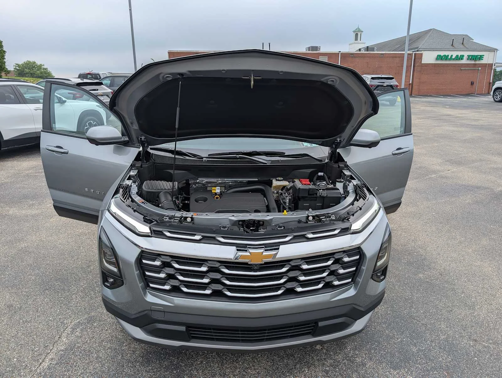 2027 Chevrolet Equinox LT - Photo 9