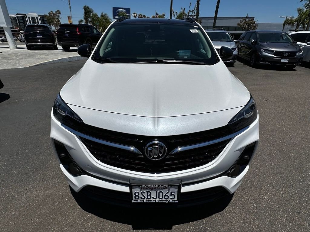 Used 2020 White Buick Essence image 5