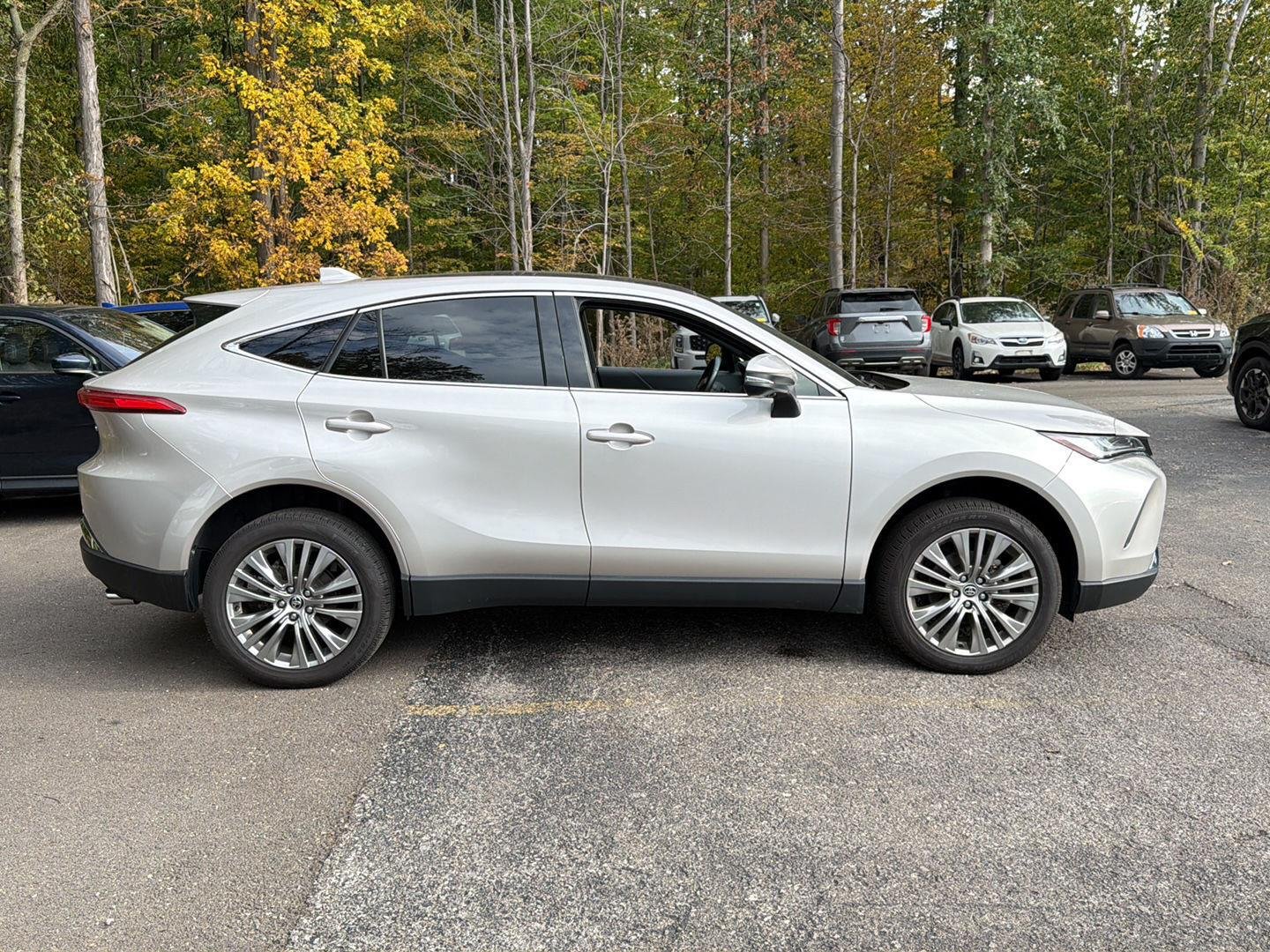 Used 2023 Titanium Glow Toyota Limited image 6