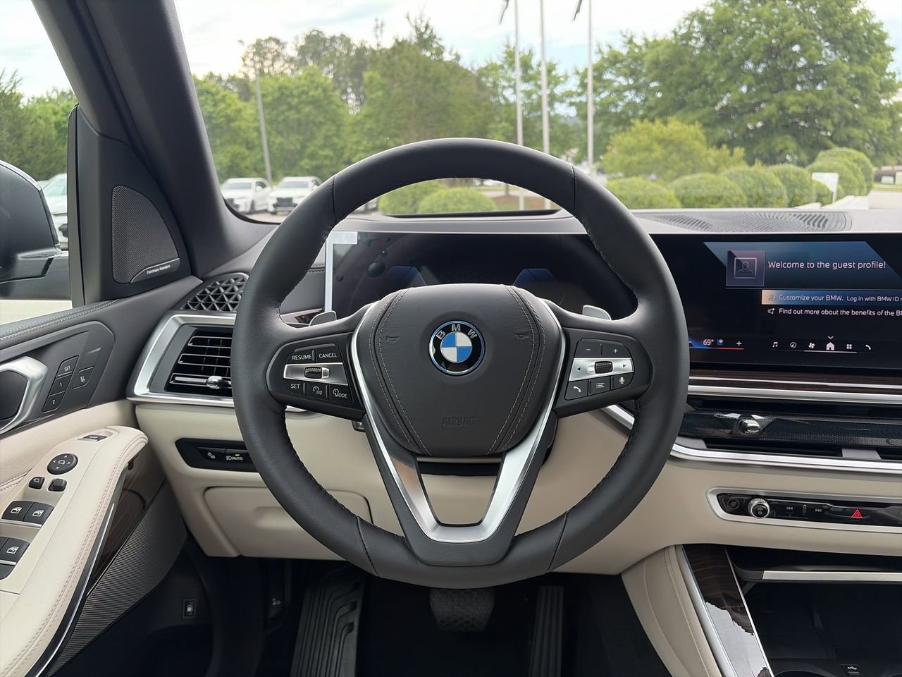 New 2026 Tanzanite Blue II Metallic BMW xDrive50e image 21
