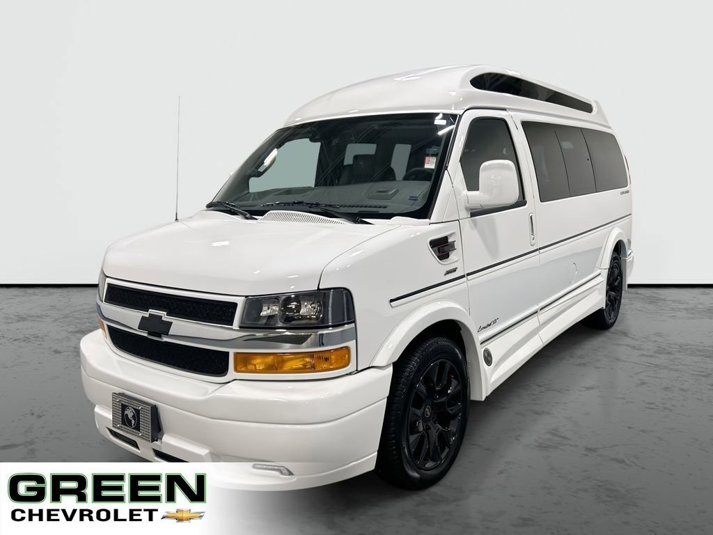 2025 Chevrolet Express 2500 Work Van HD's photo