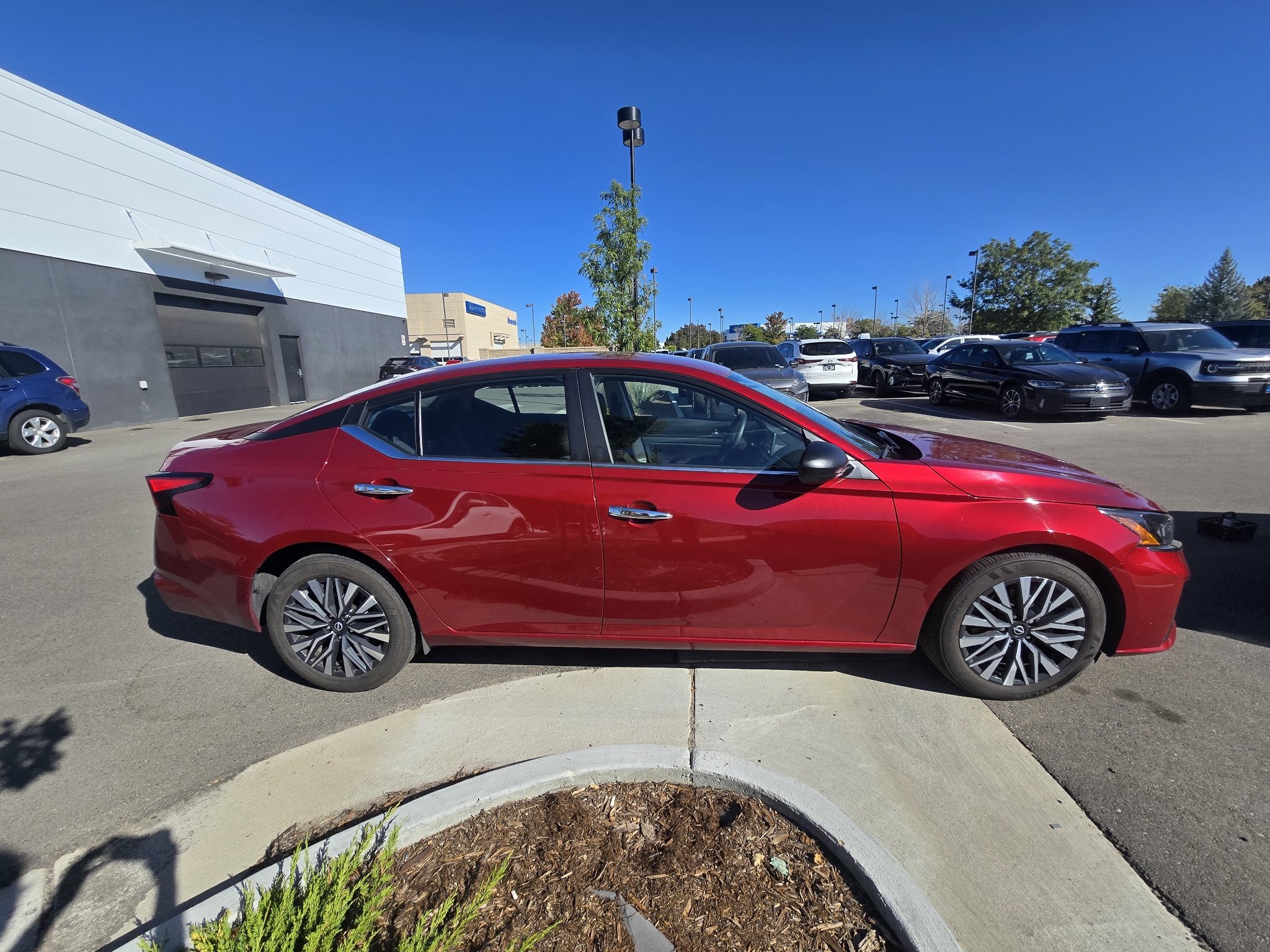 Used 2025 Scarlet Ember Nissan SV image 16