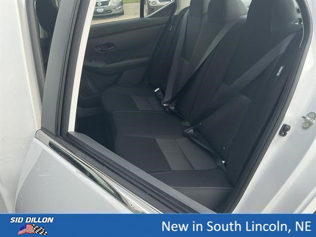 2025 Nissan Sentra SV - Photo 10