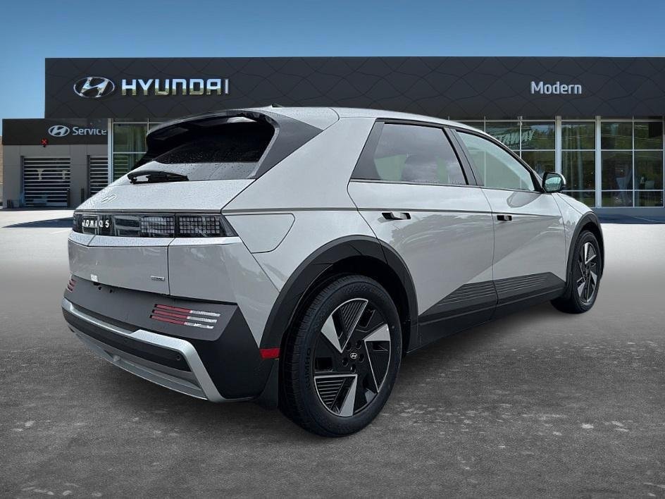 New 2026 Cyber Gray Hyundai SEL image 19