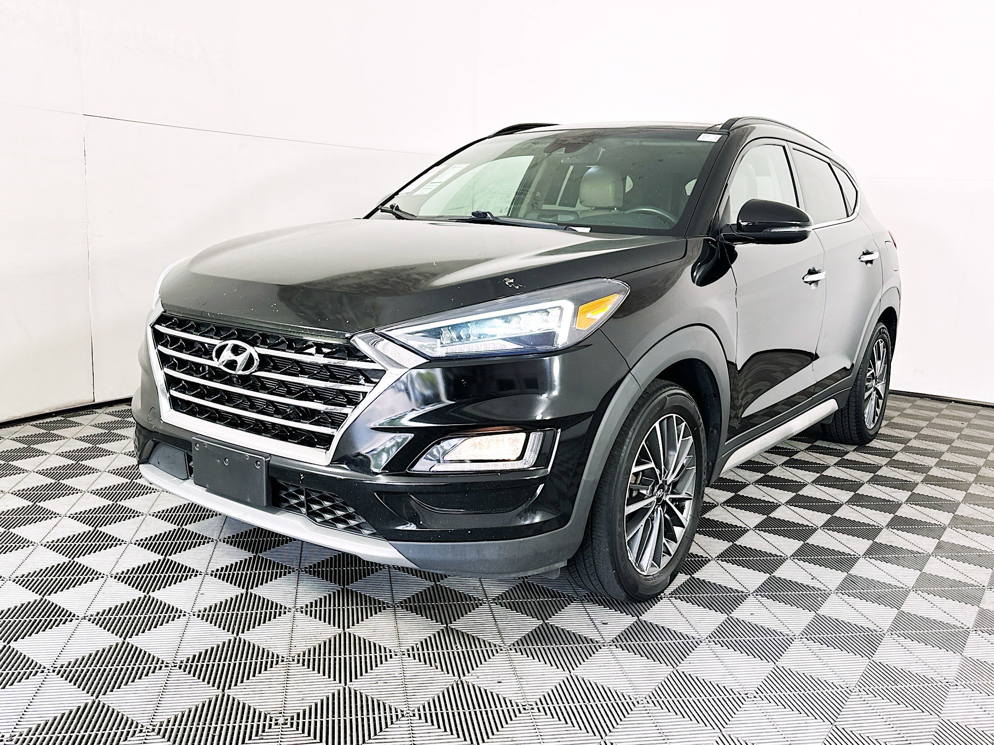 Used 2021 Black Noir Pearl Hyundai Ultimate image 7