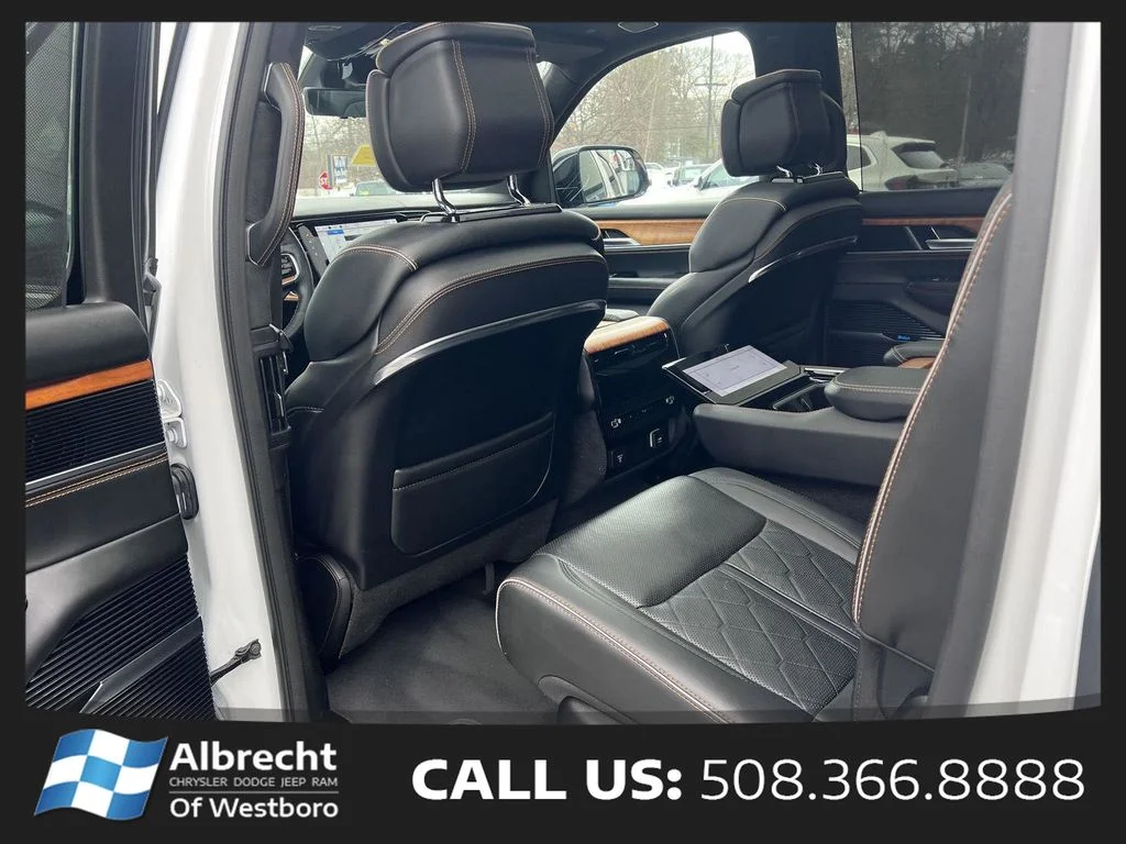 Used 2024 White Jeep Series III image 12