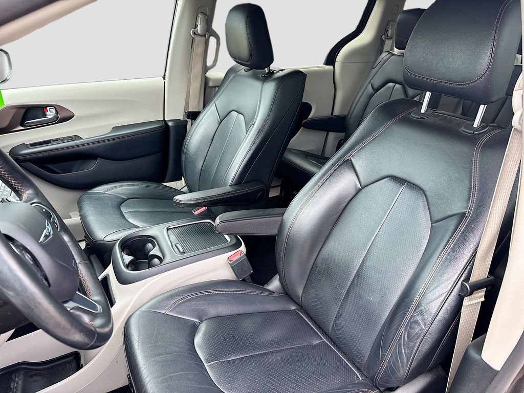Used 2019 Chrysler Pacifica Touring L Plus with VIN 2C4RC1EG2KR588471 for sale in Rochester, Minnesota
