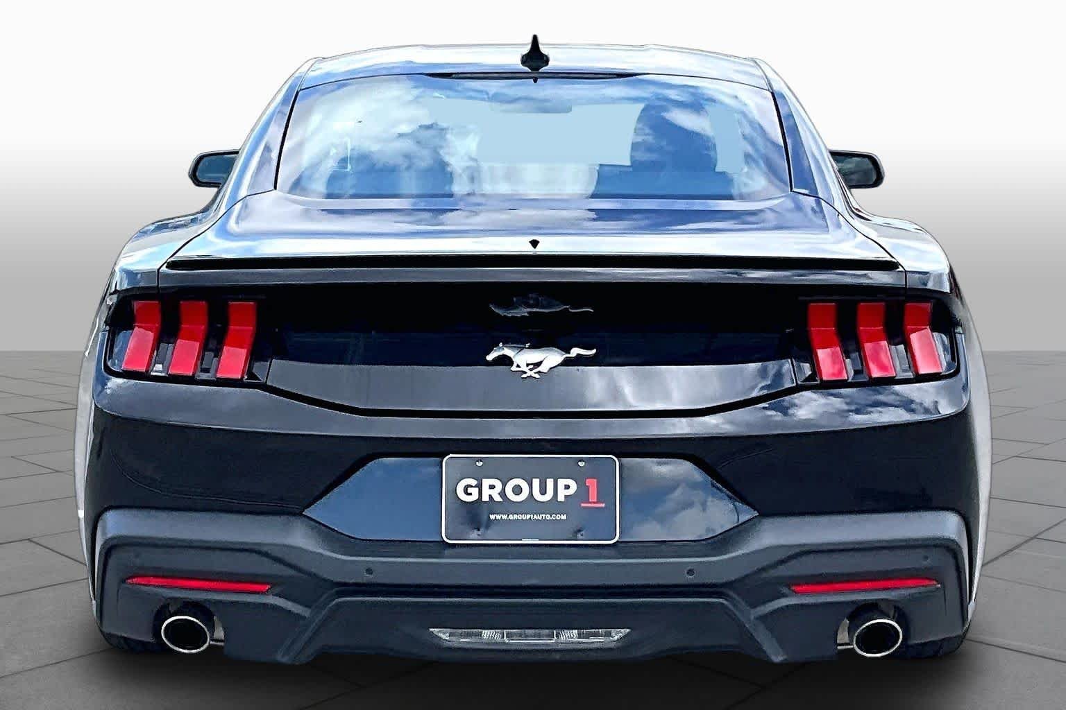 Used 2025 Shadow Black Ford EcoBoost Premium image 5