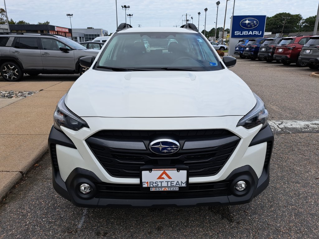 Used 2025 White Subaru 2.5i image 9