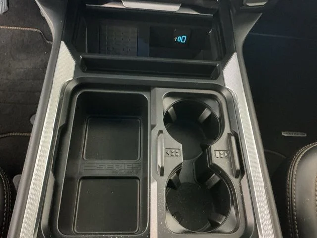 2024 Ford F-350 Super Duty Platinum - Photo 24