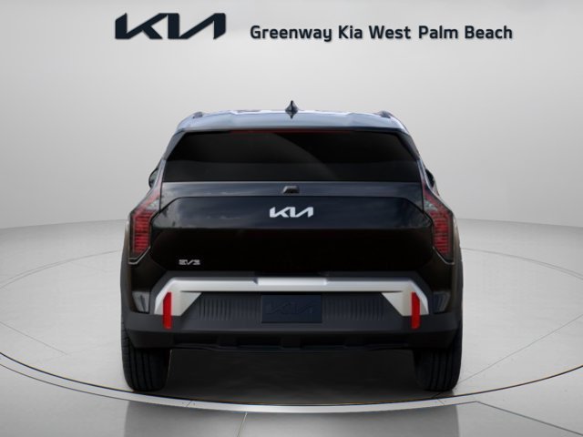 New 2027 Black Kia  image 6