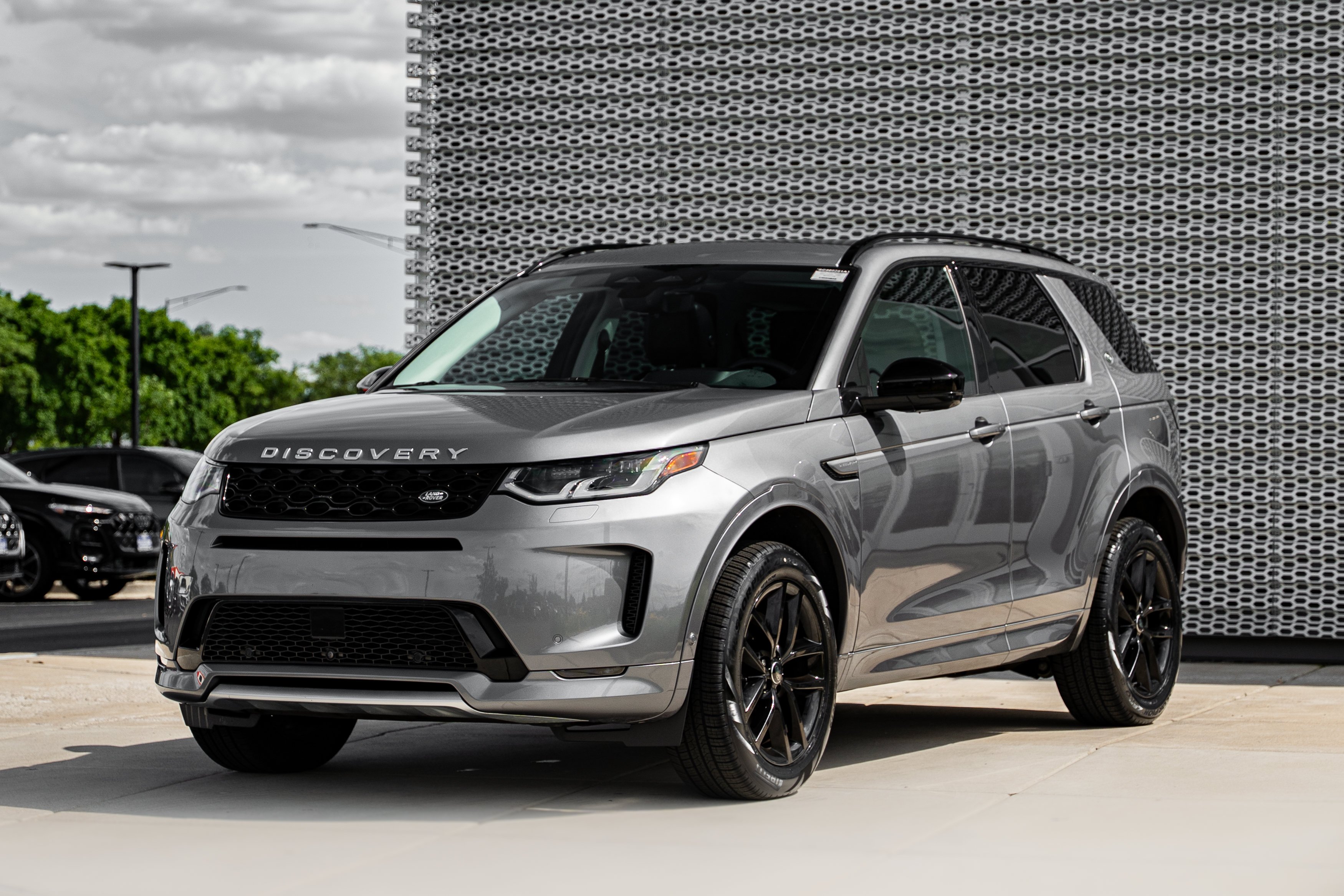Used 2024 Eiger Gray Metallic Land Rover Core S image 7