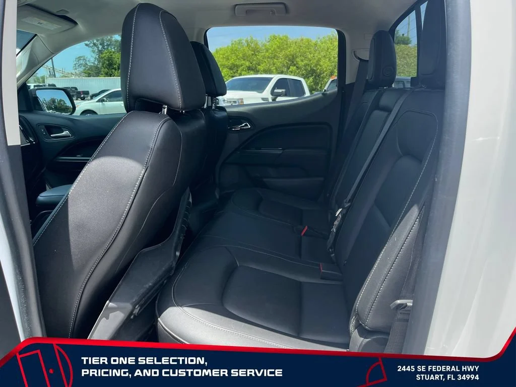 Used 2019 SUMMIT WHITE GMC 4WD SLT image 11