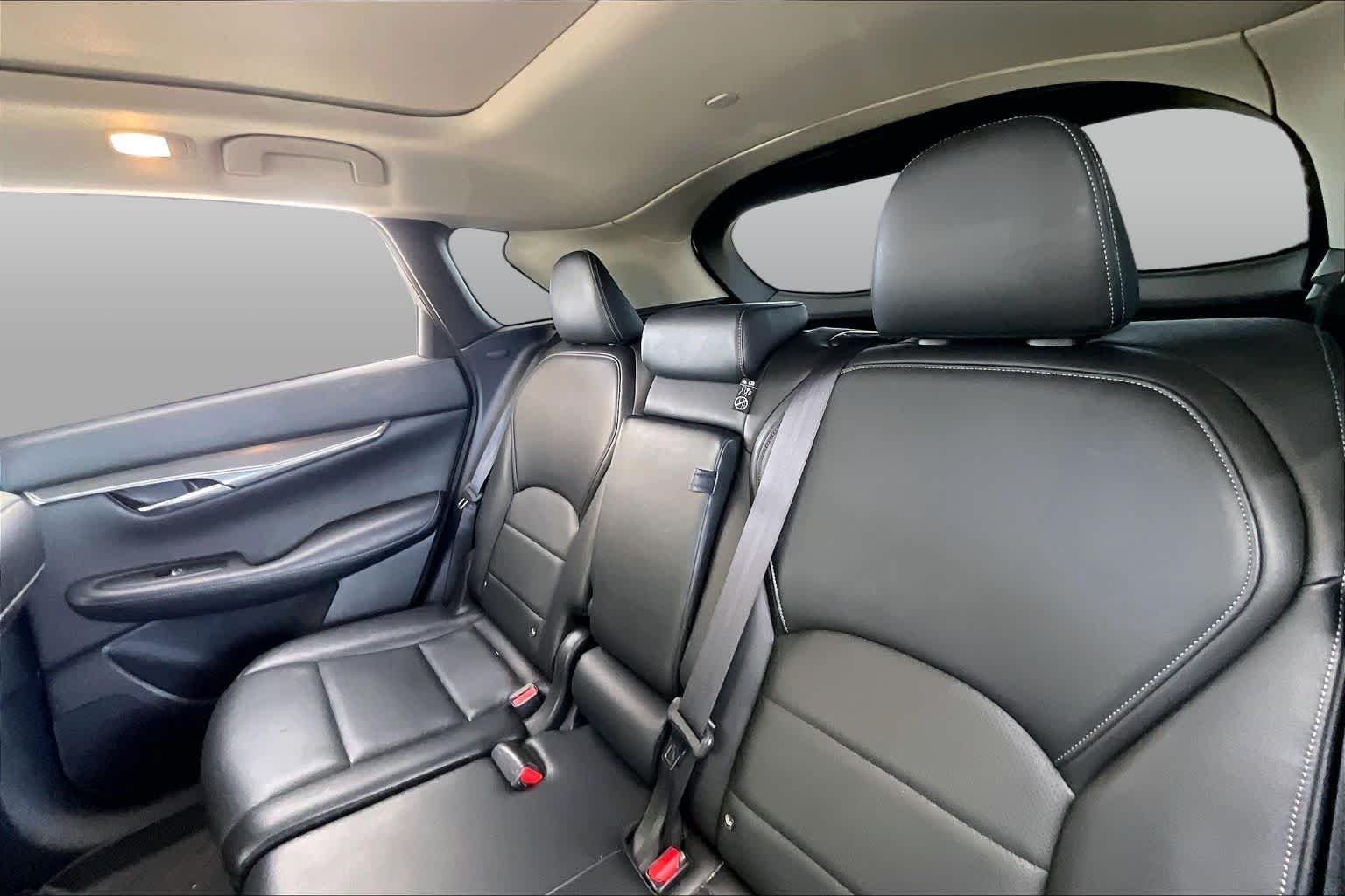 Used 2024 Radiant White INFINITI LUXE image 21