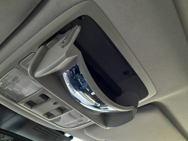 Used 2018  Honda Touring image 31