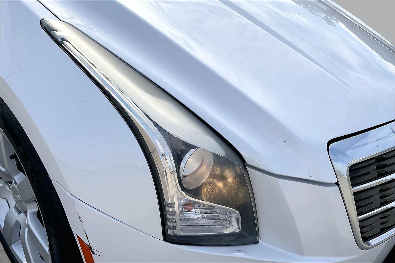Used 2016 Crystal White Tricoat Cadillac Standard RWD image 27